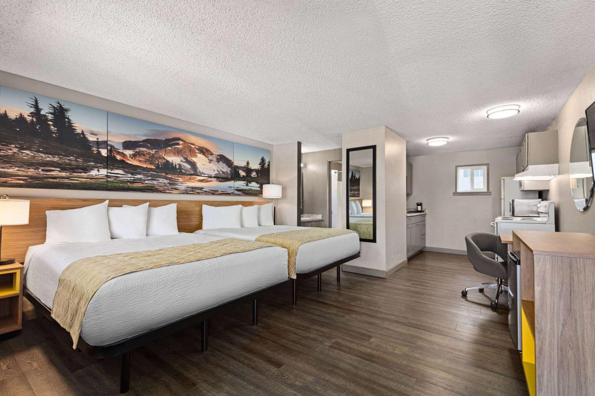Days Inn By Wyndham Lakewood South Tacoma Extérieur photo