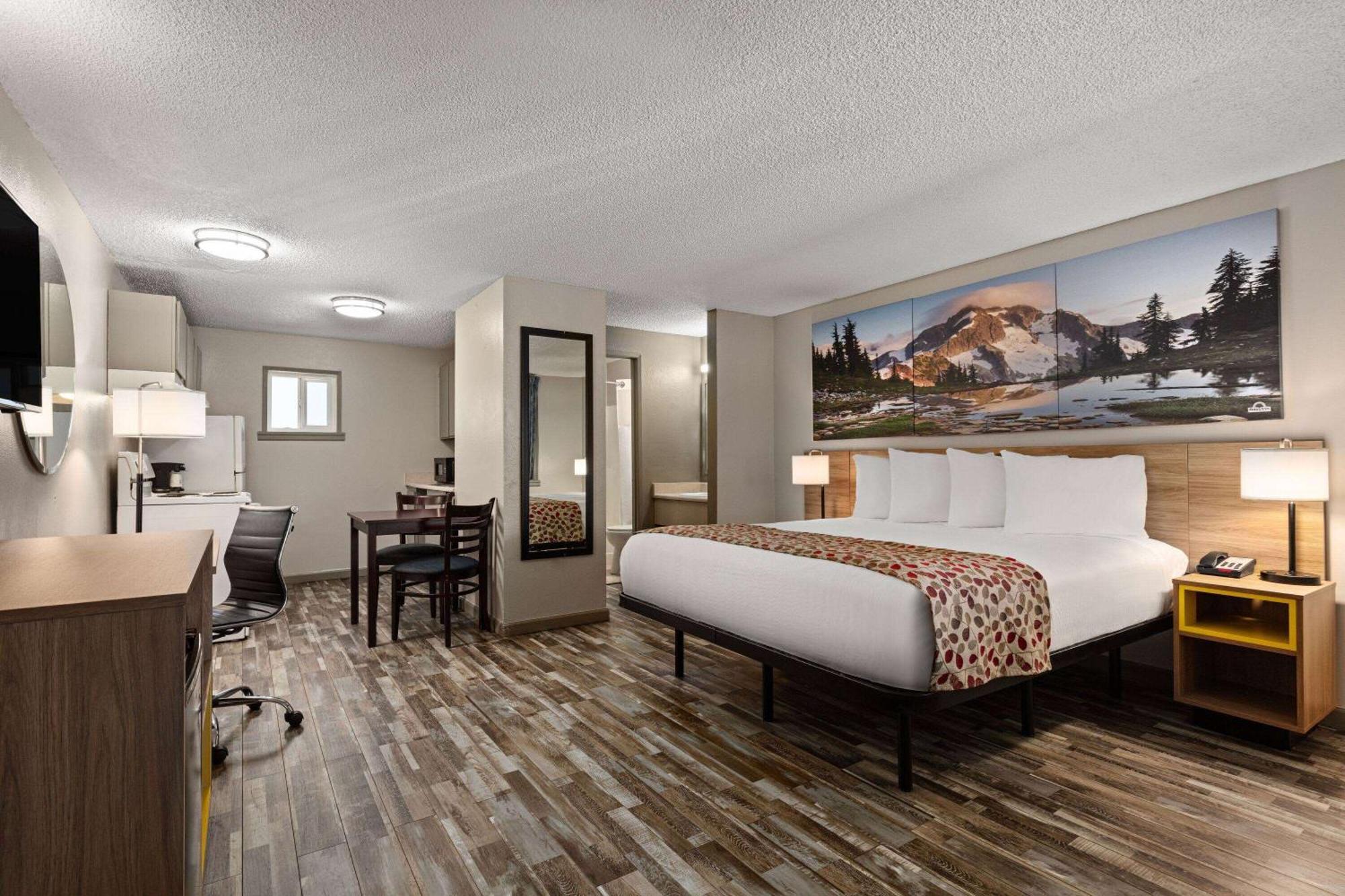 Days Inn By Wyndham Lakewood South Tacoma Extérieur photo