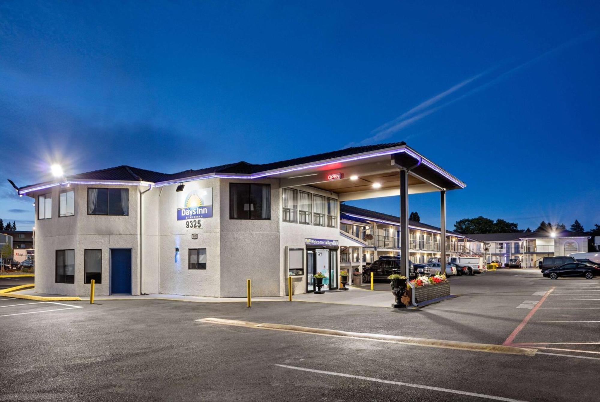 Days Inn By Wyndham Lakewood South Tacoma Extérieur photo