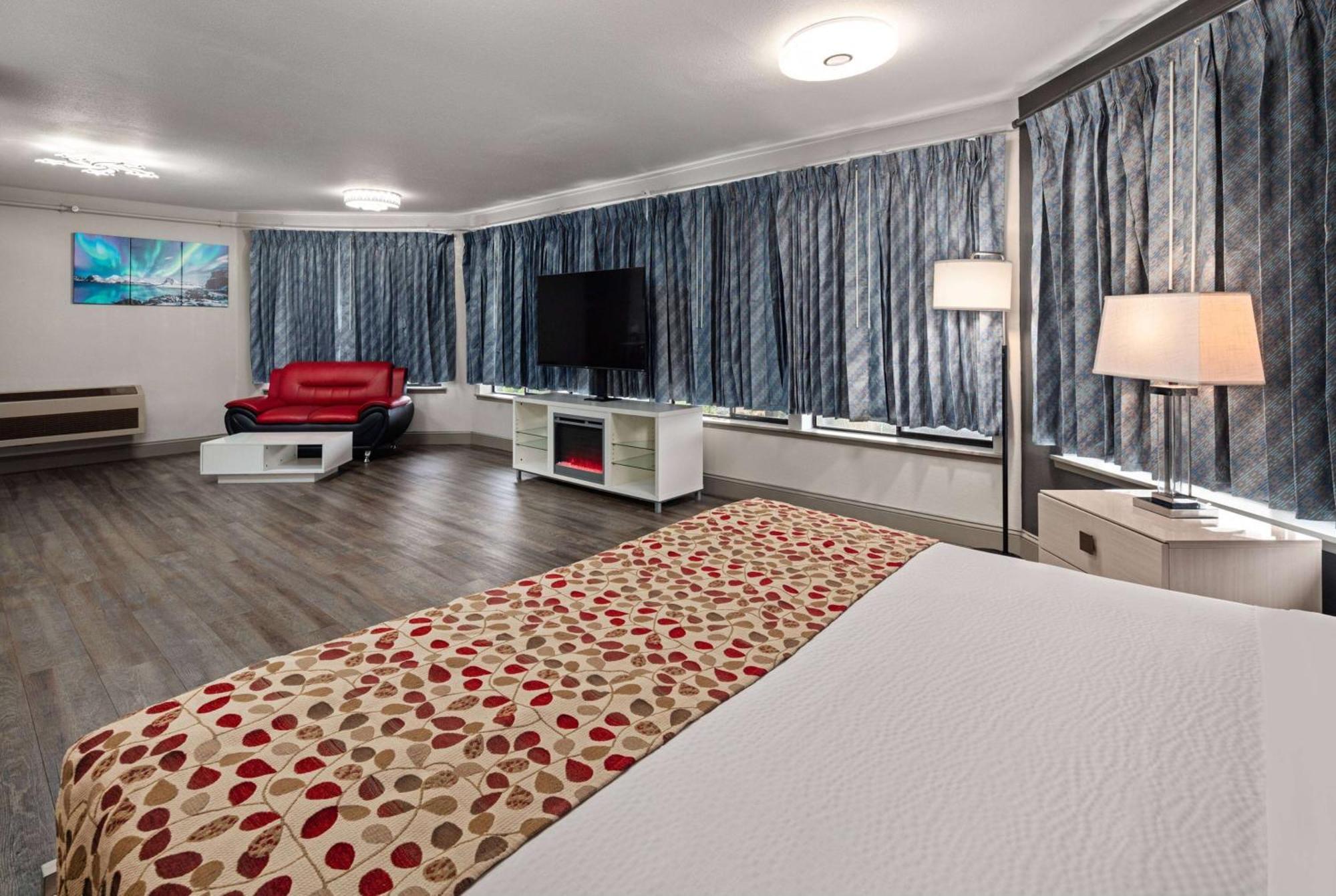 Days Inn By Wyndham Lakewood South Tacoma Extérieur photo