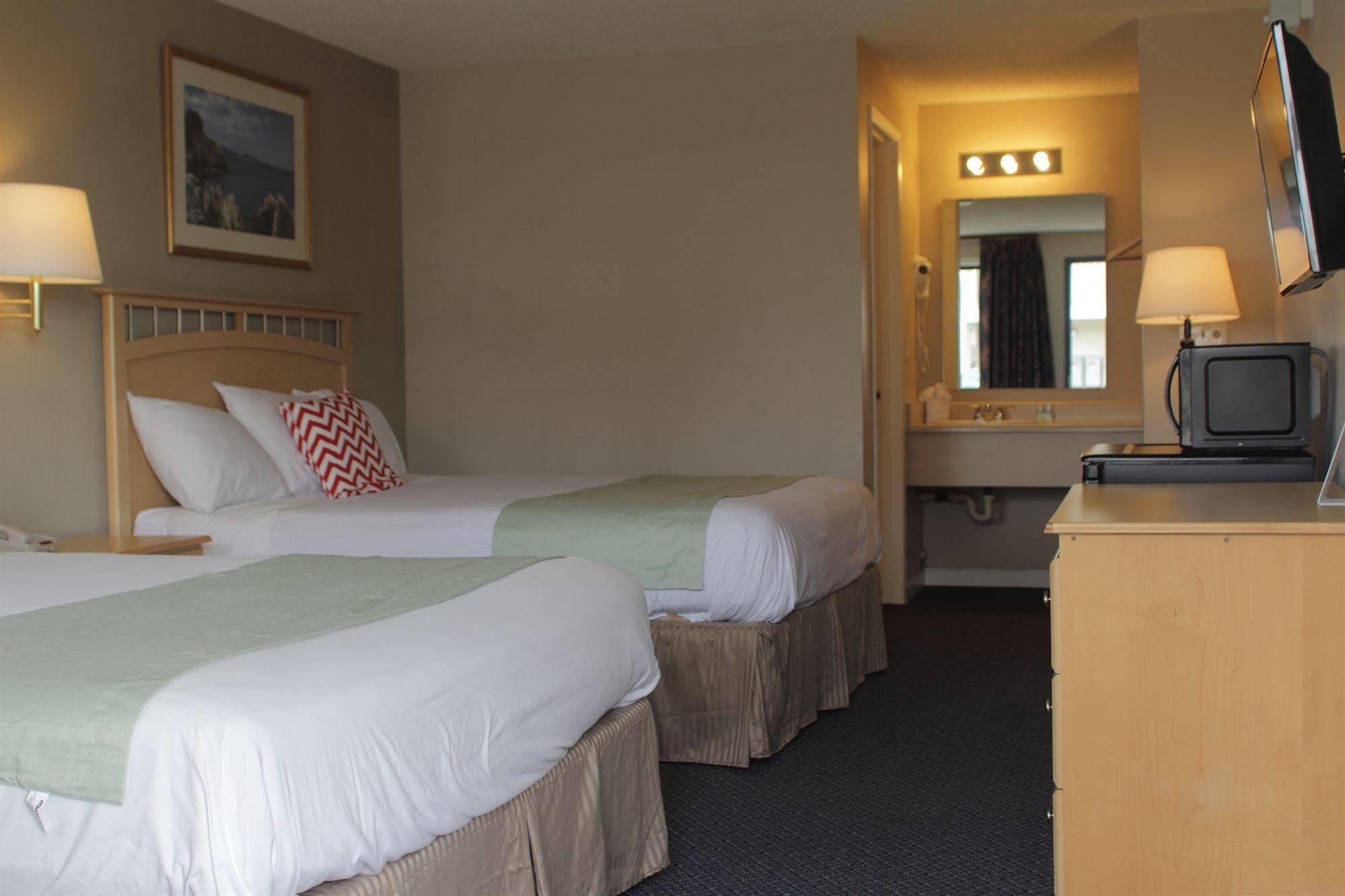 Days Inn By Wyndham Lakewood South Tacoma Extérieur photo