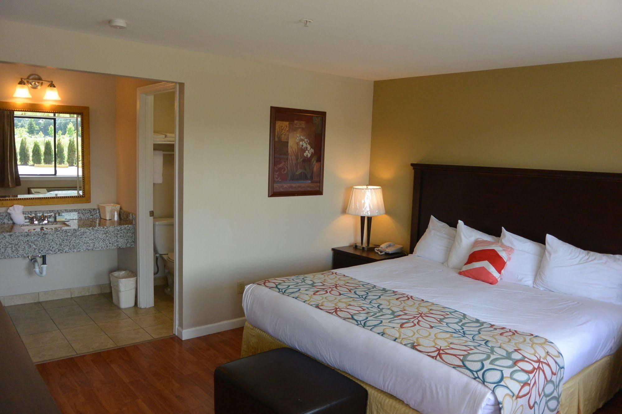 Days Inn By Wyndham Lakewood South Tacoma Extérieur photo